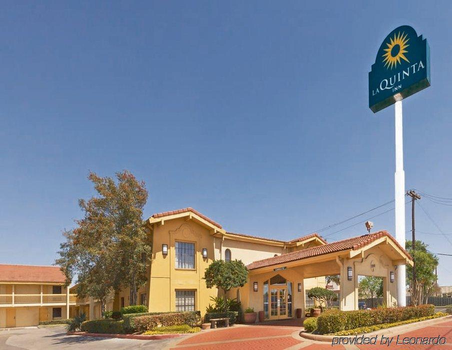 Red Roof Inn Houston East I-10 Exterior photo